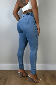 Calça Jeans Skinny América