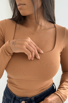 Blusa Aimee Mocca